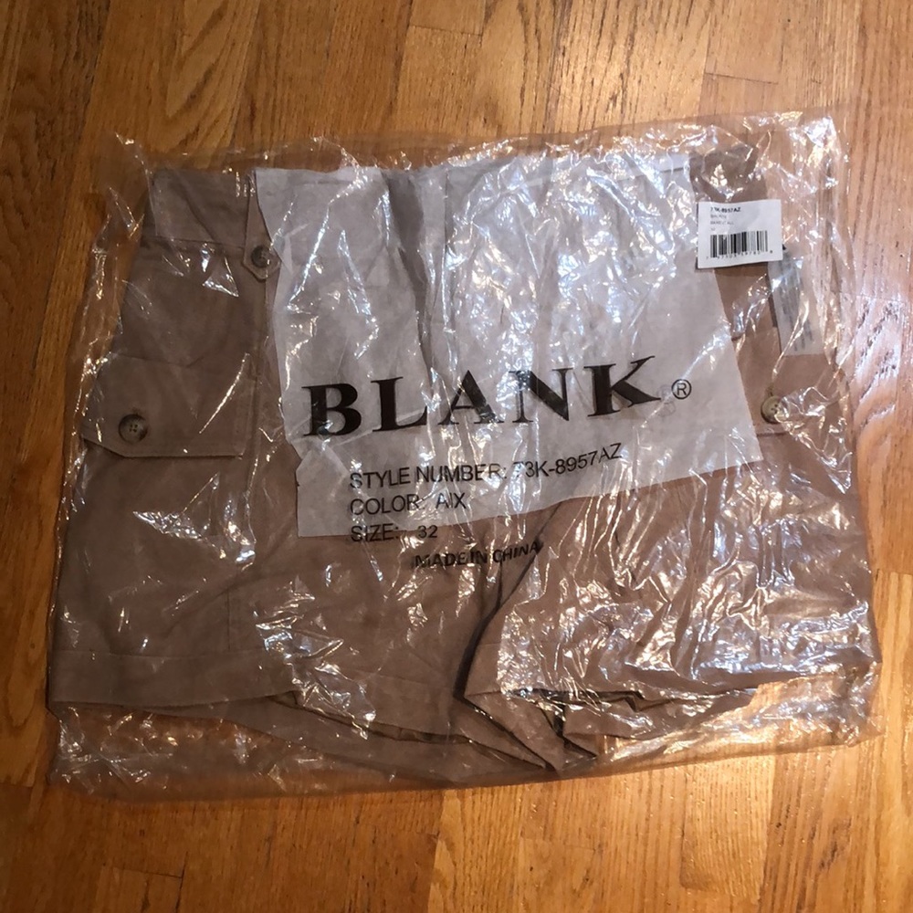 BLANK NYC Womens Flap Pocket Shorts 🩳 32 - Picture 3 of 8